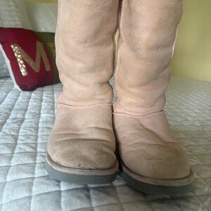 Tall Ugg boots pink